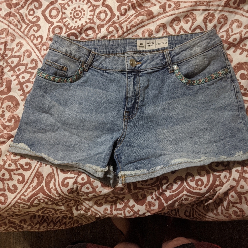 SALE Esmara Medium Rise Folded Frayed Hem Denim Shorts
